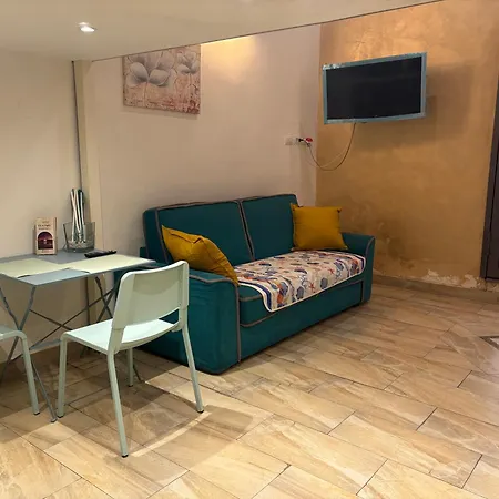 Indipendente Al Centro Di Apartment *